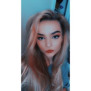 Meet your Posher, Hailey